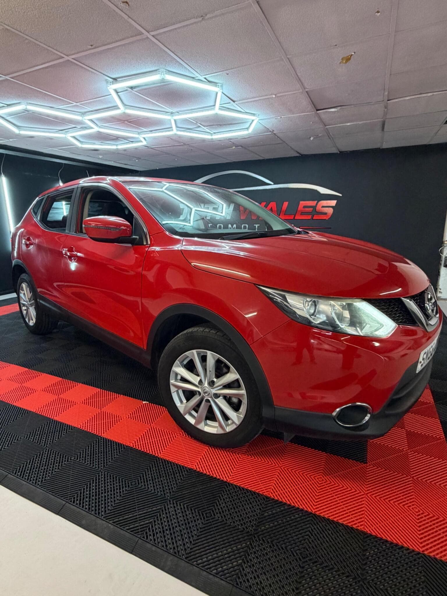 Nissan Qashqai 1.5 dCi Acenta 2WD Euro 6 (s/s) 5dr — photo 6