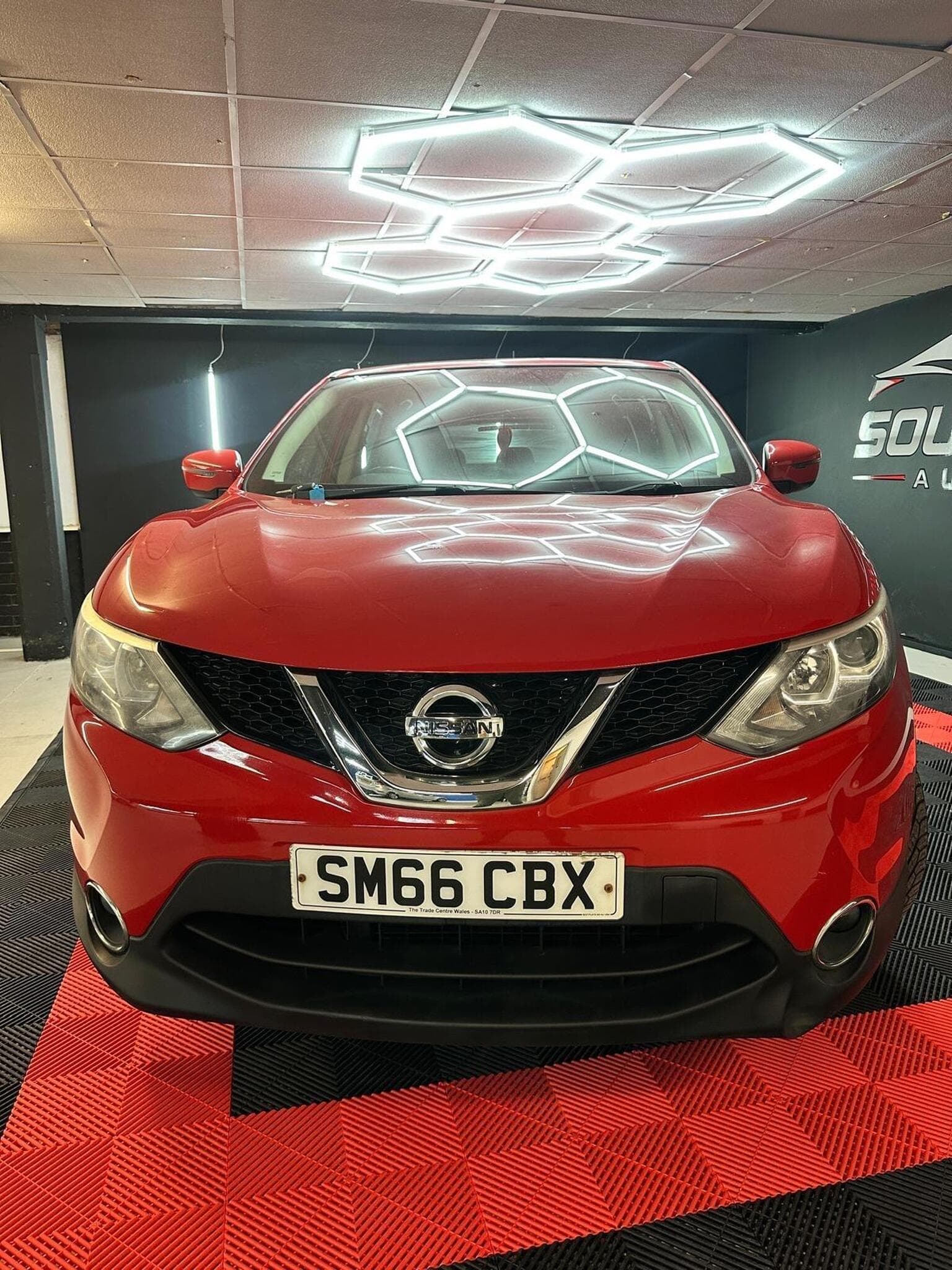 Nissan Qashqai 1.5 dCi Acenta 2WD Euro 6 (s/s) 5dr — photo 8