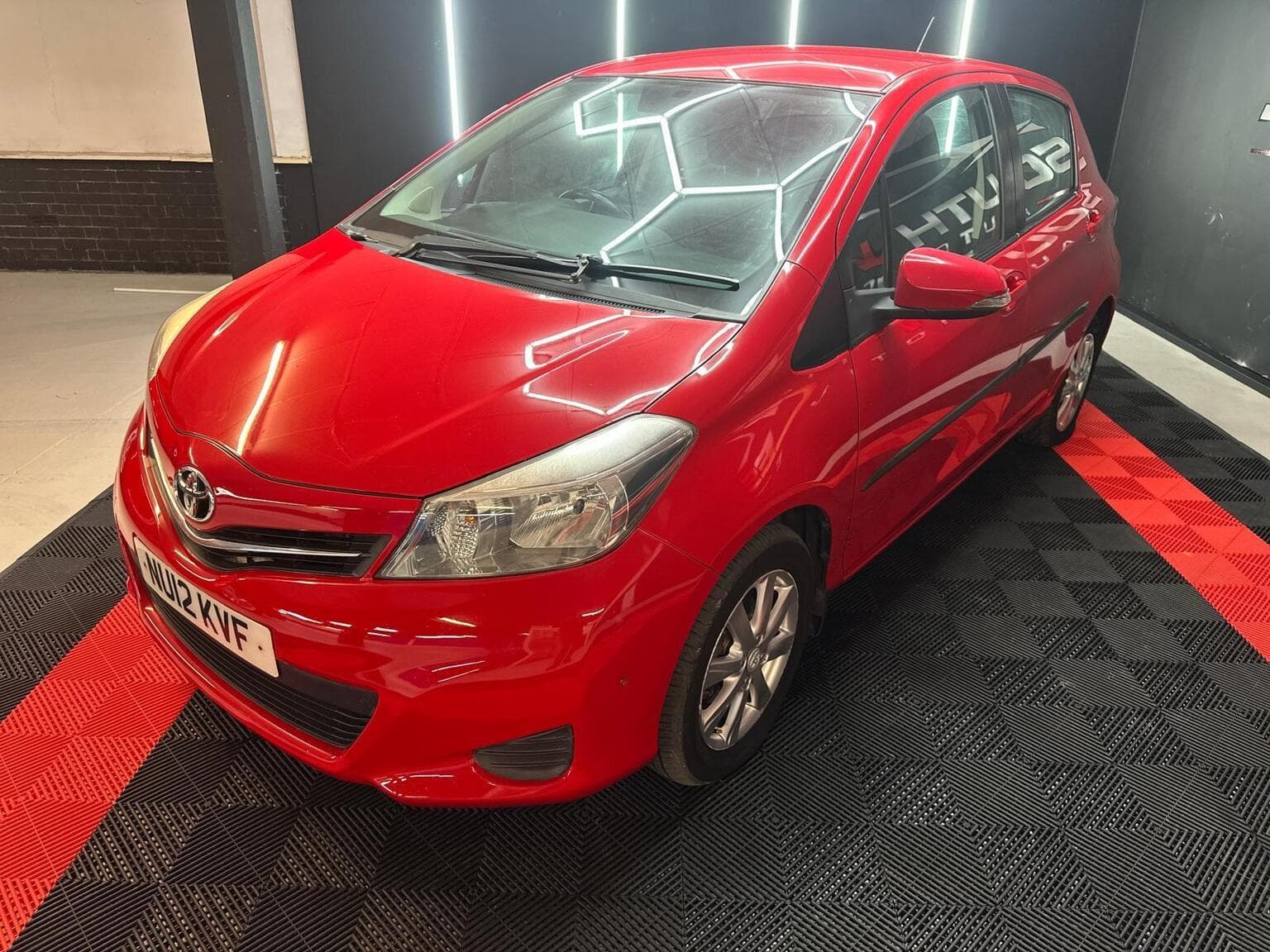 Toyota Yaris 1.4 D-4D TR Euro 5 5dr — photo 12