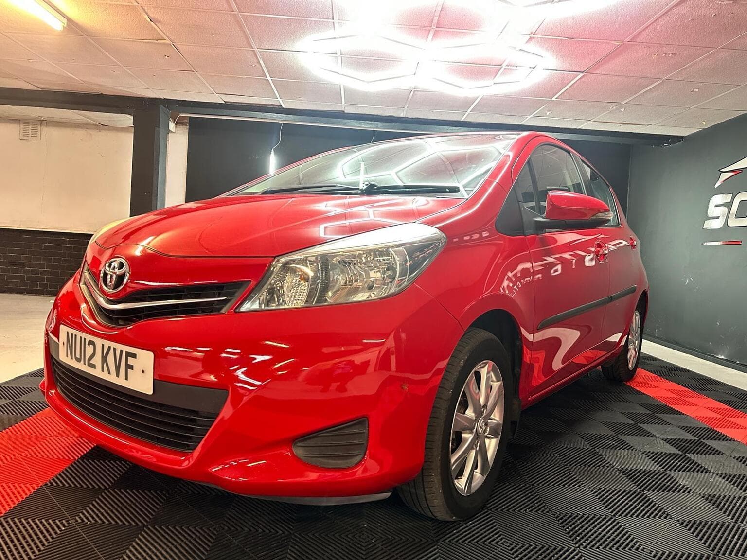 Toyota Yaris 1.4 D-4D TR Euro 5 5dr — photo 15