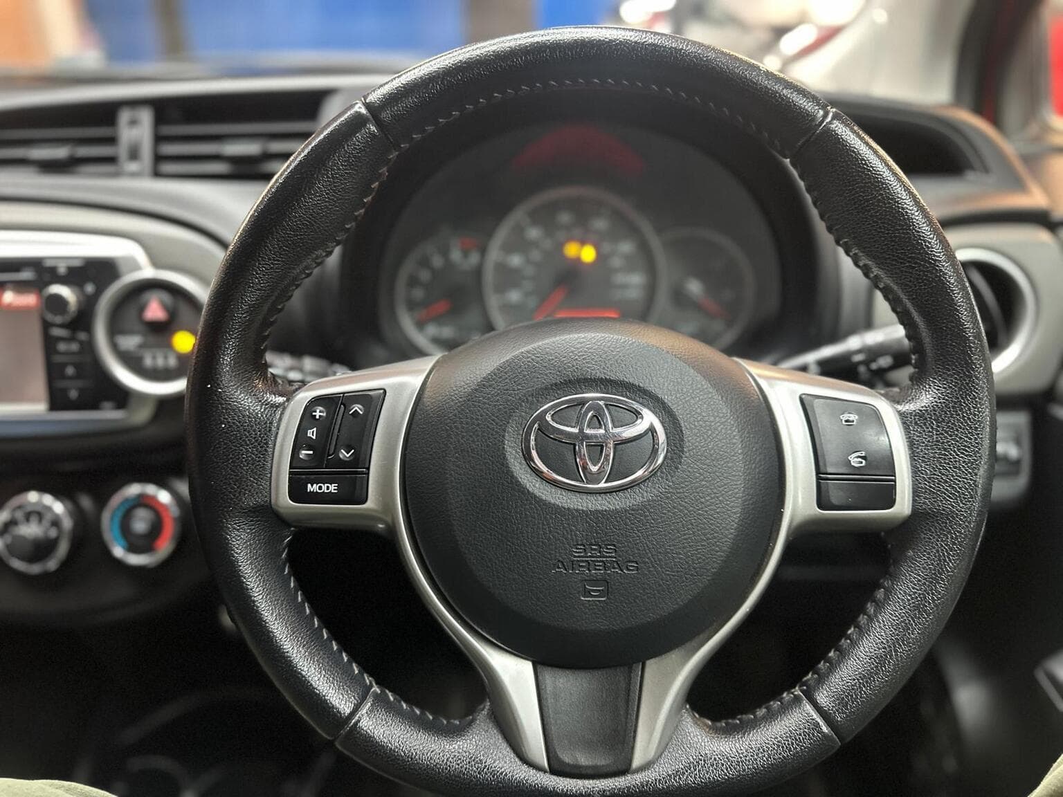 Toyota Yaris 1.4 D-4D TR Euro 5 5dr — photo 41