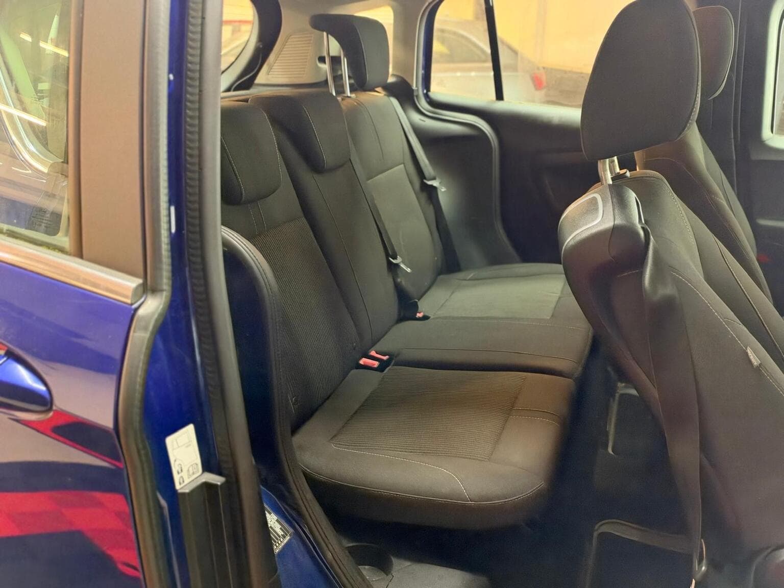 Ford B-Max 1.0T EcoBoost Zetec Euro 5 5dr — photo 20