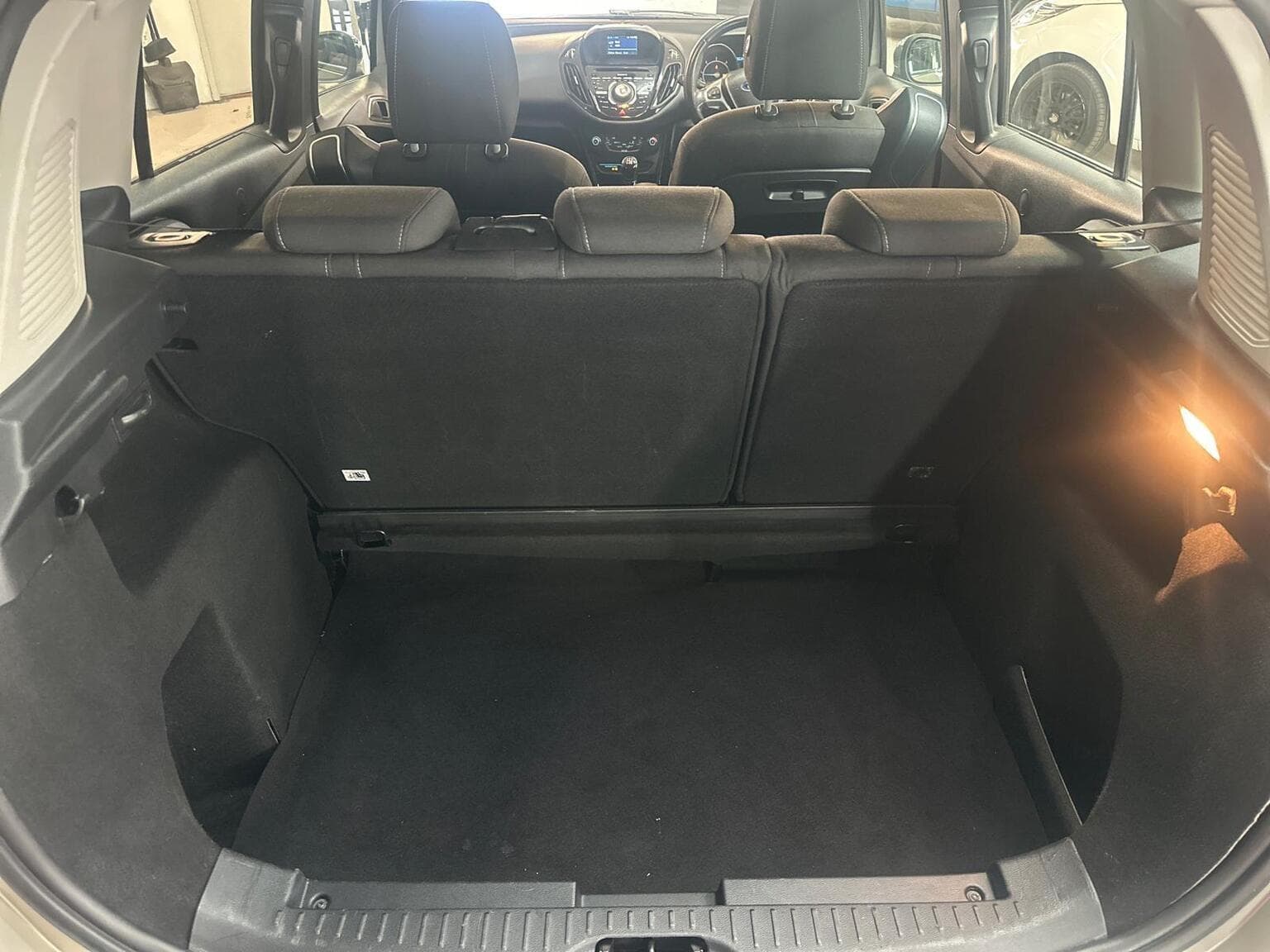 Ford B-Max 1.6 TDCi Titanium Euro 5 5dr — photo 18