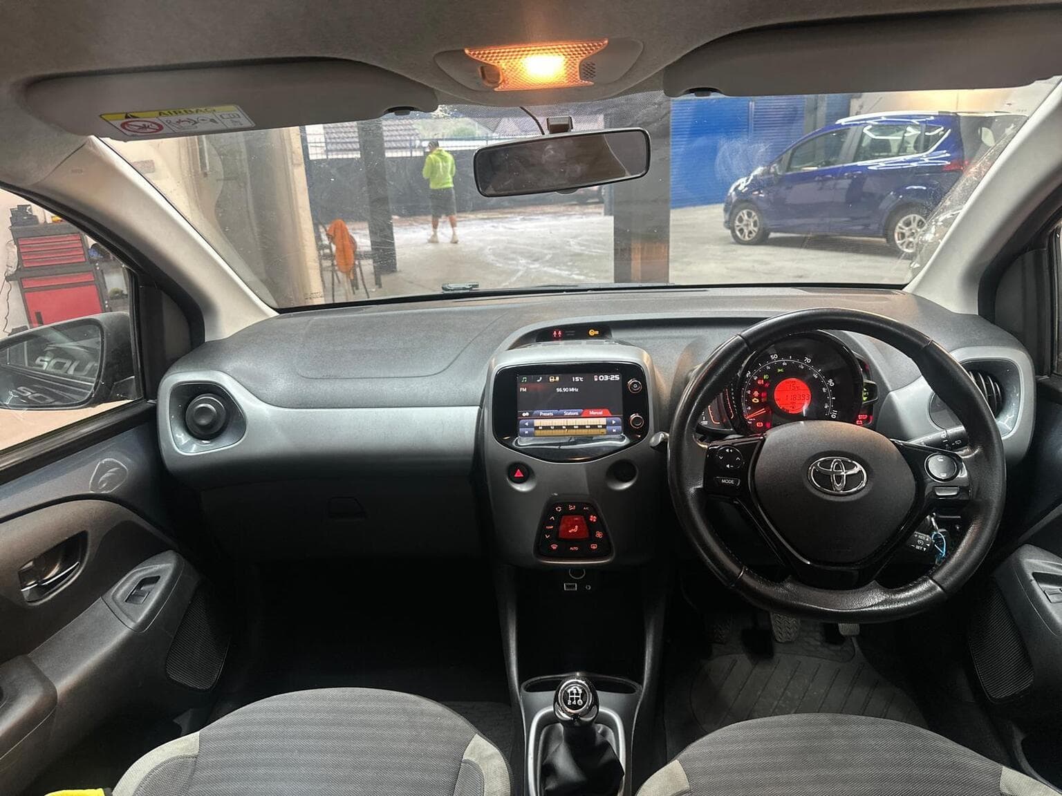 Toyota AYGO 1.0 VVT-i x-press Euro 6 5dr — photo 6