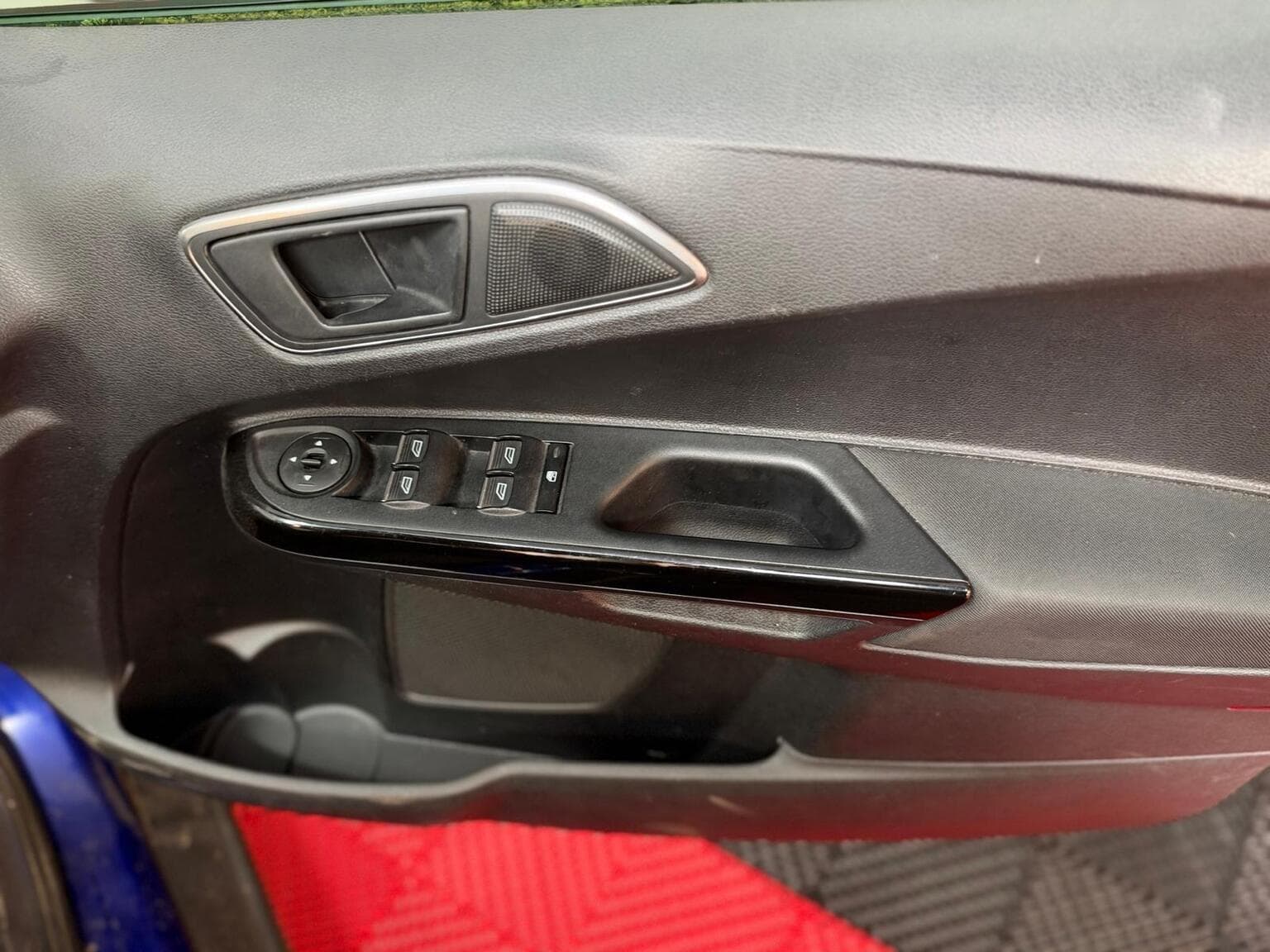 Ford B-Max 1.0T EcoBoost Zetec Euro 5 5dr — photo 26