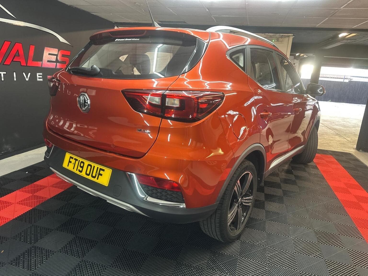 MG ZS 1.0 T-GDI Exclusive Auto Euro 6 5dr — photo 20