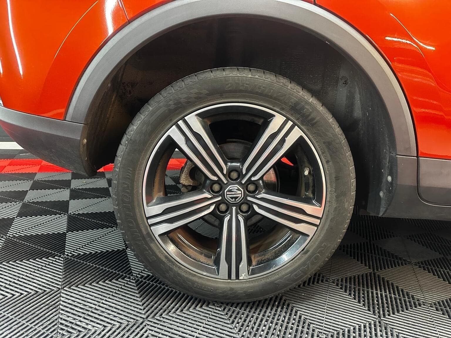 MG ZS 1.0 T-GDI Exclusive Auto Euro 6 5dr — photo 30
