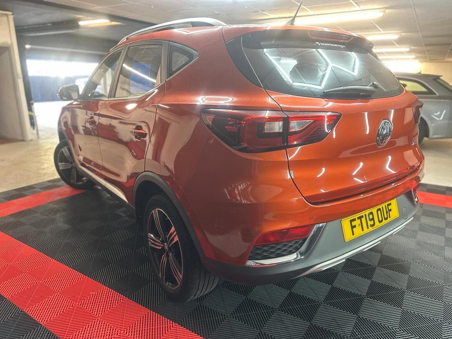 MG ZS 1.0 T-GDI Exclusive Auto Euro 6 5dr — photo 11