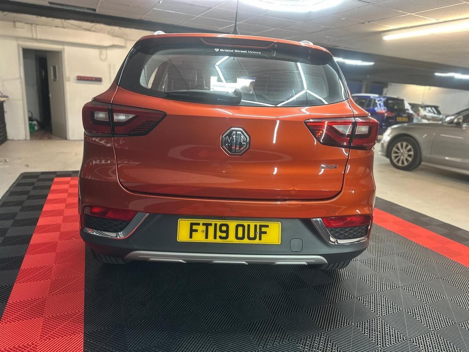 MG ZS 1.0 T-GDI Exclusive Auto Euro 6 5dr — photo 15