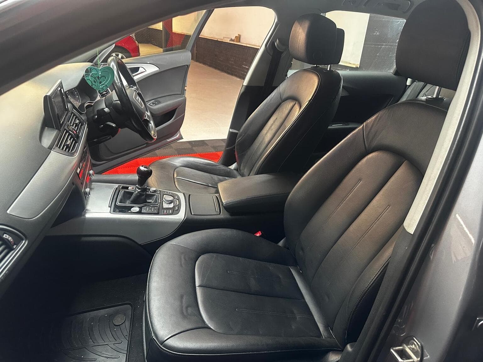 Audi A6 Avant 2.0 TDI ultra SE Executive Euro 6 (s/s) 5dr — photo 30