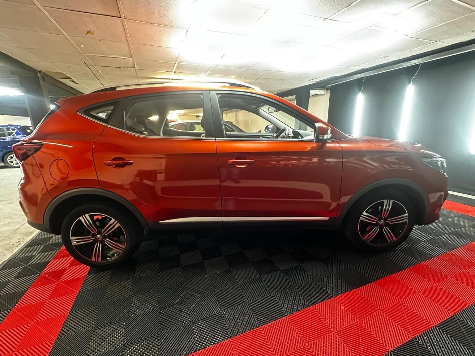MG ZS 1.0 T-GDI Exclusive Auto Euro 6 5dr — photo 17