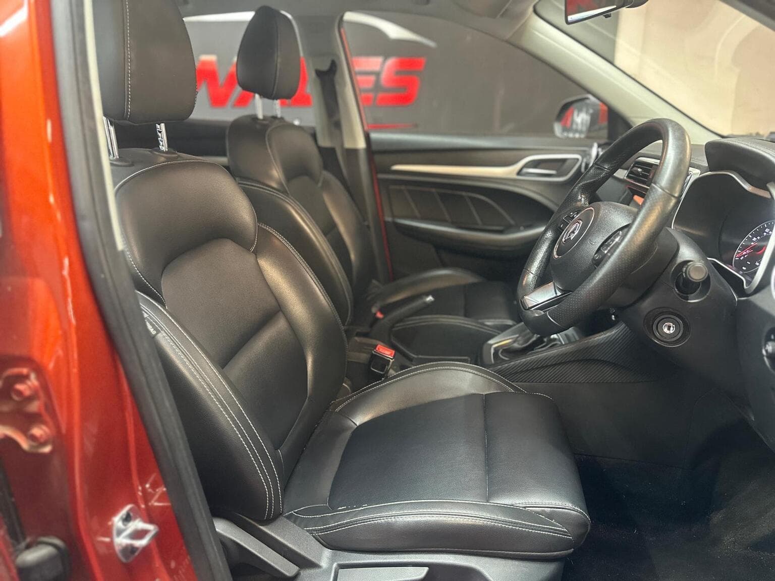 MG ZS 1.0 T-GDI Exclusive Auto Euro 6 5dr — photo 23