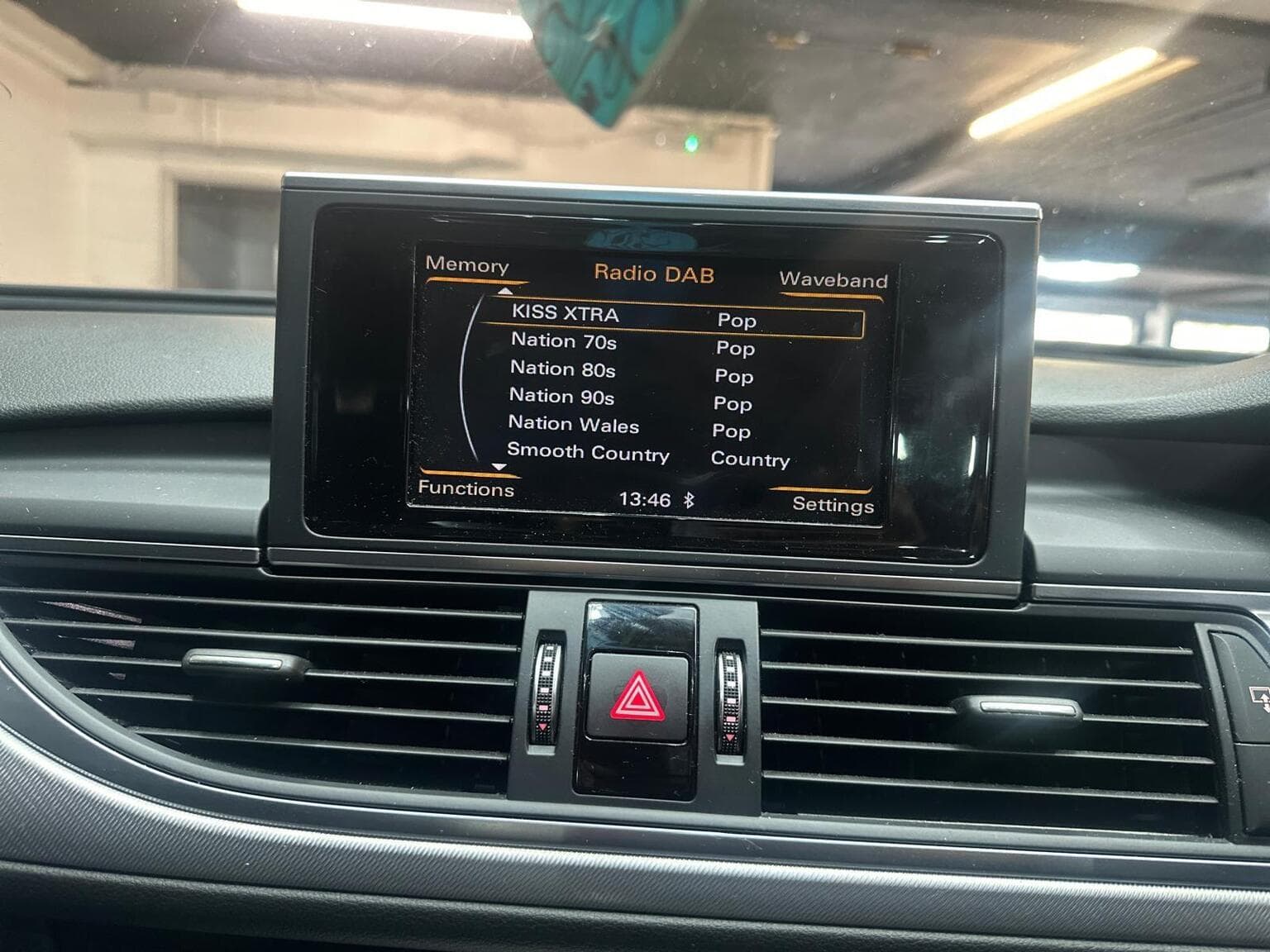 Audi A6 Avant 2.0 TDI ultra SE Executive Euro 6 (s/s) 5dr — photo 23