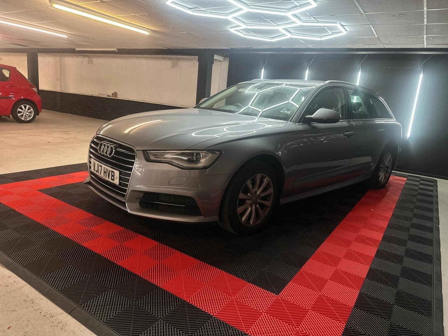 Audi A6 Avant 2.0 TDI ultra SE Executive Euro 6 (s/s) 5dr — photo 4