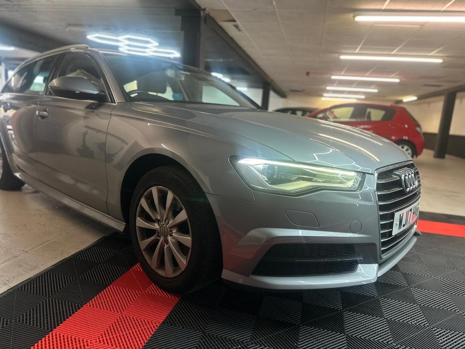 Audi A6 Avant 2.0 TDI ultra SE Executive Euro 6 (s/s) 5dr — photo 2