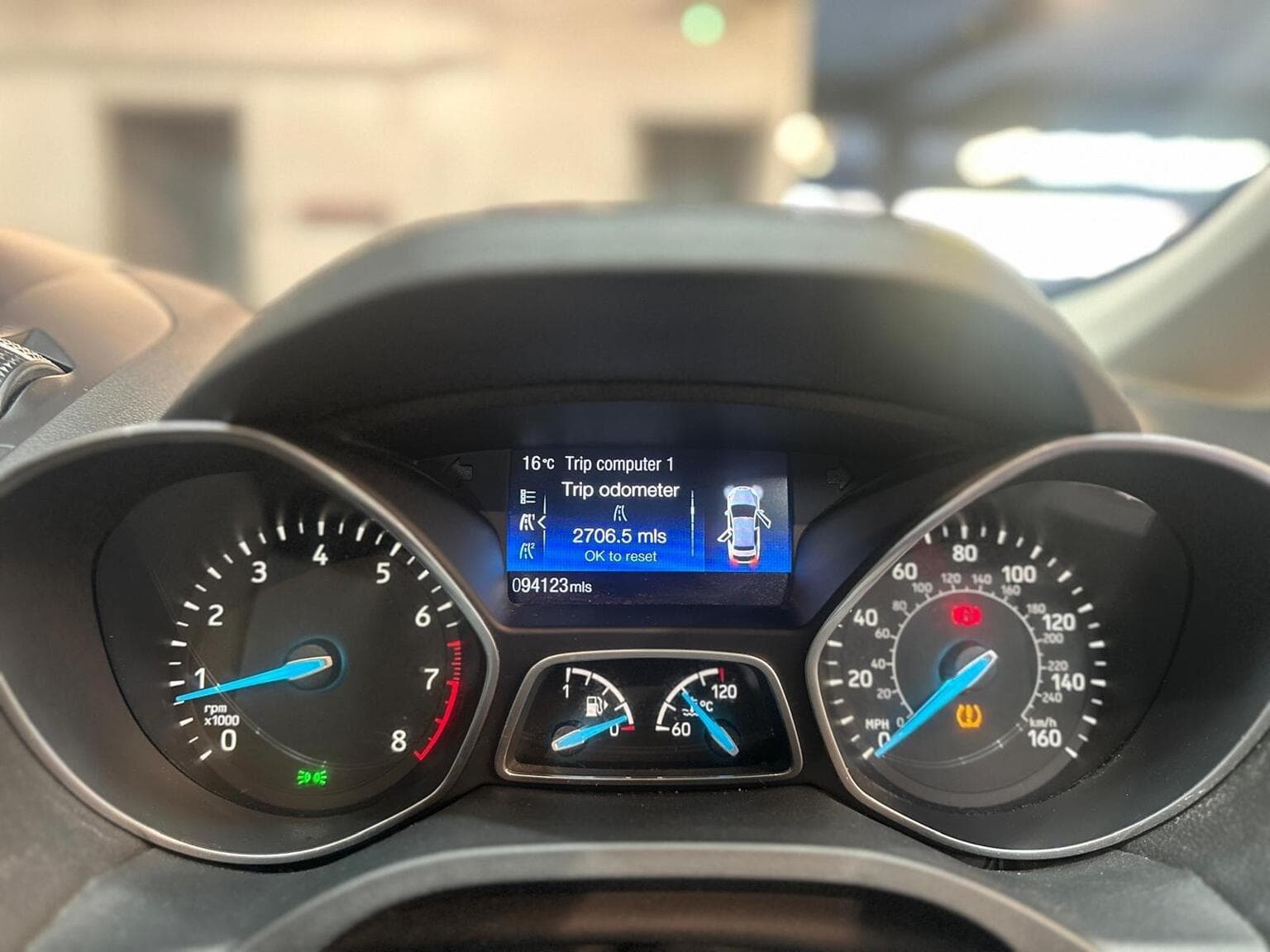 Ford C-Max 1.0T EcoBoost Titanium Euro 6 (s/s) 5dr (Nav) — photo 25